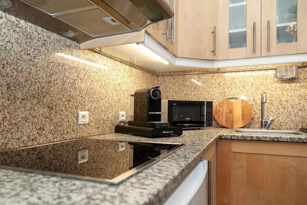 Elegant Appartement Aux Portes De Paris Saint-Ouen  Εξωτερικό φωτογραφία